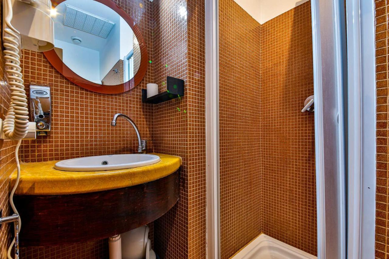 E-Room 42 Rome Exterior photo