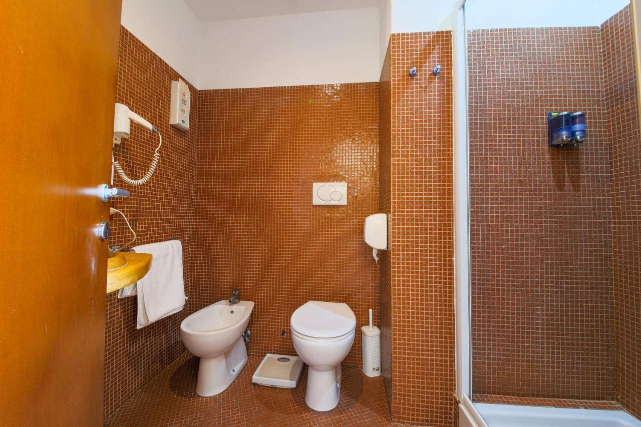 E-Room 42 Rome Exterior photo