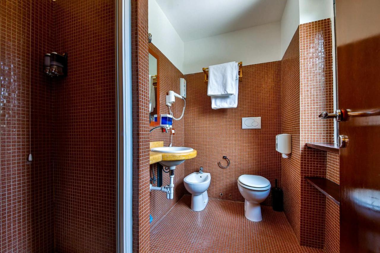 E-Room 42 Rome Exterior photo